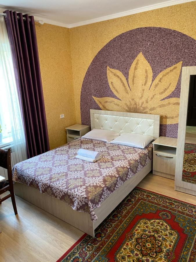 Отель Жылдыз Jalal-Abad Exterior photo